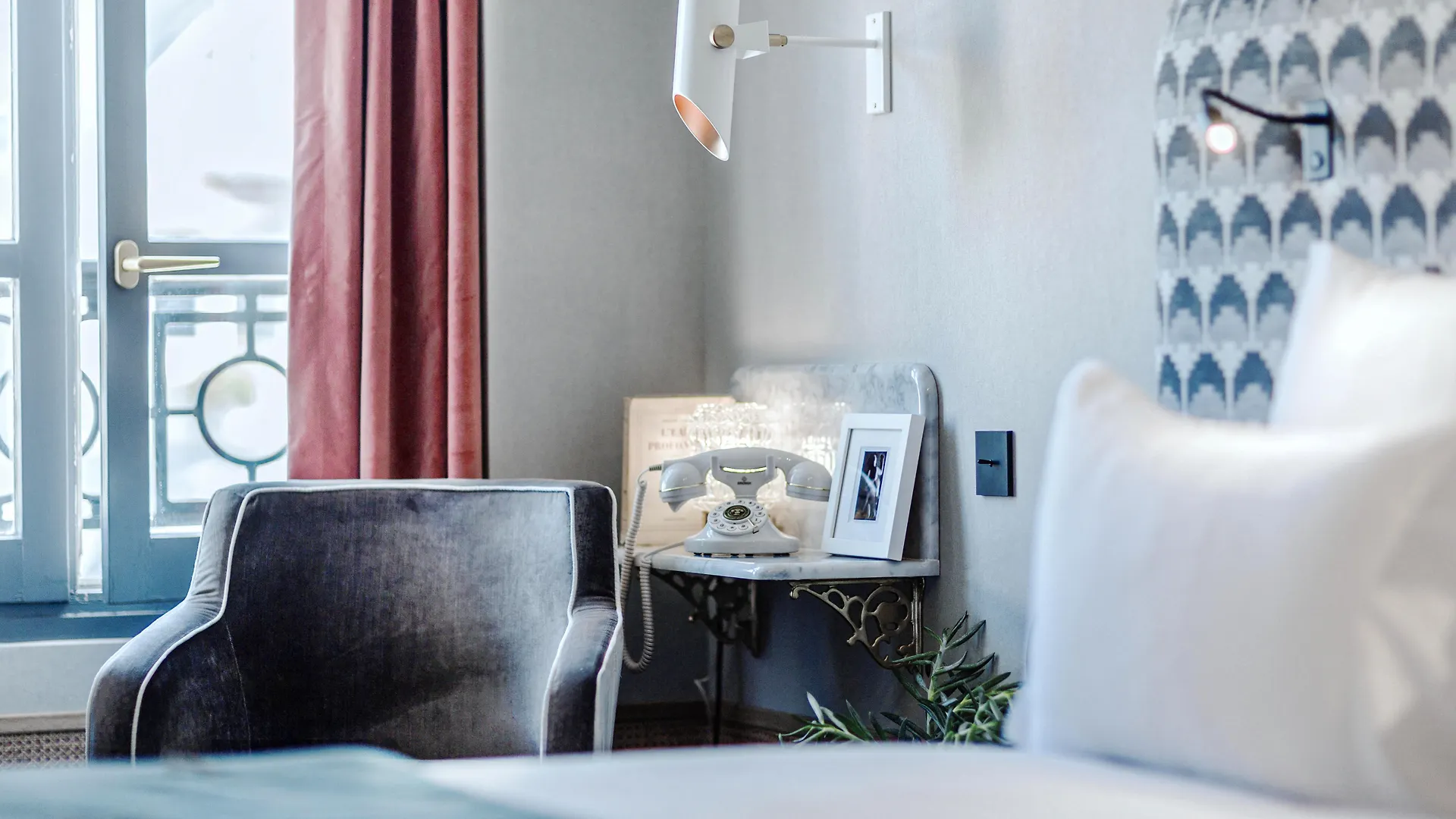 Handsome Hotel Paris