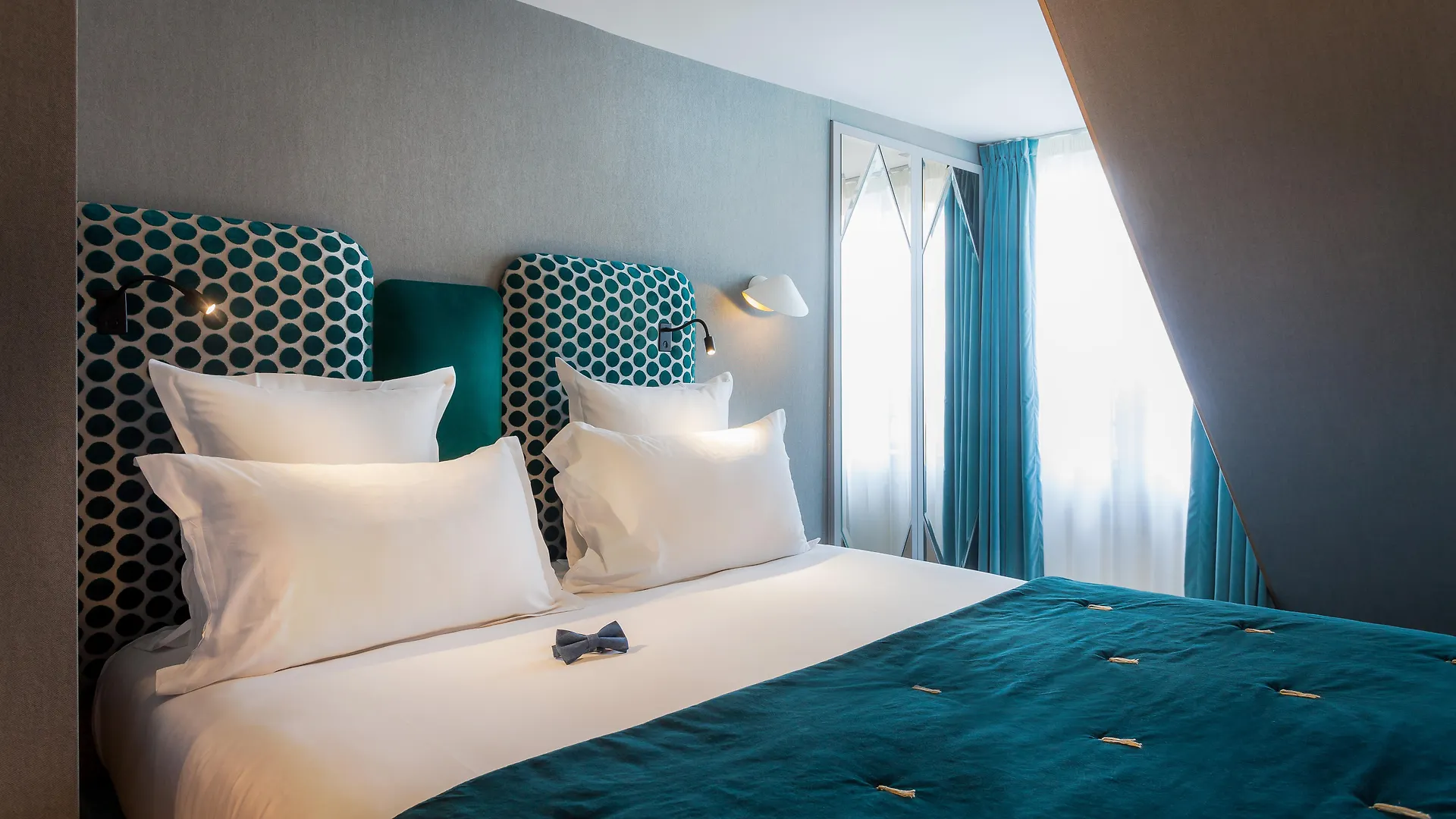Handsome Hotel