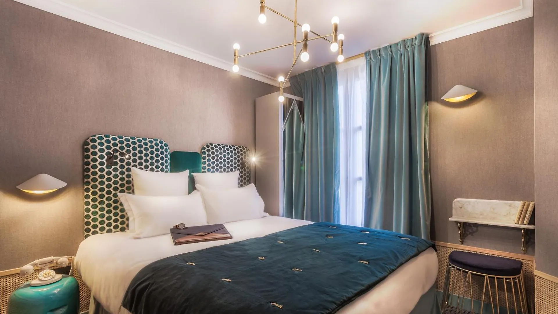 Handsome Hotel